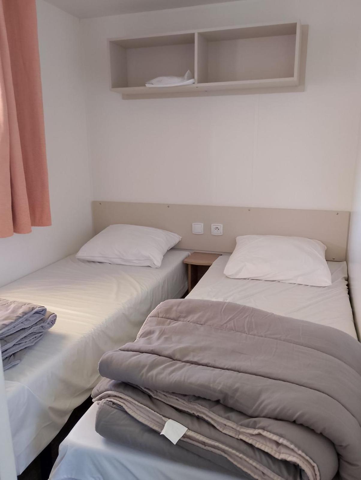 Mobile Home For You Canet-en-Roussillon Exteriör bild